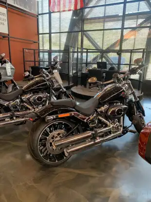 HARLEY-DAVIDSON-SOFTAIL BREAKOUT HARLEY-DAVIDSON-SOFTAIL BREAKOUT-2025