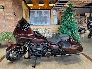 HARLEY-DAVIDSON STREET GLIDE 