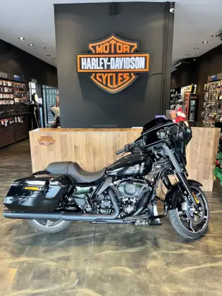 HARLEY-DAVIDSON STREET GLIDE HARLEY-DAVIDSON STREET GLIDE