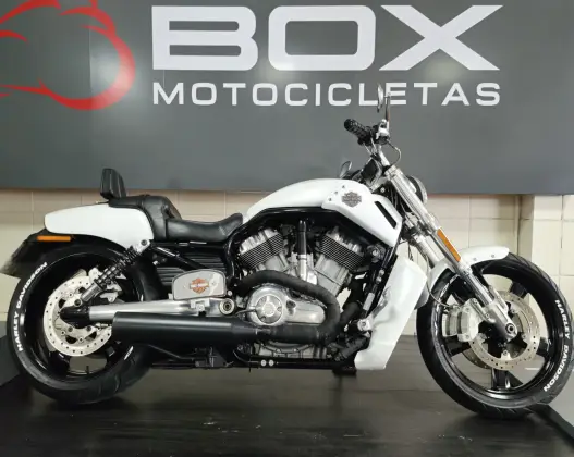 HARLEY-DAVIDSON V-ROD MUSCLE 