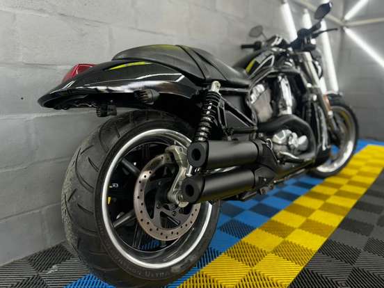 HARLEY-DAVIDSON-V-ROD-2005