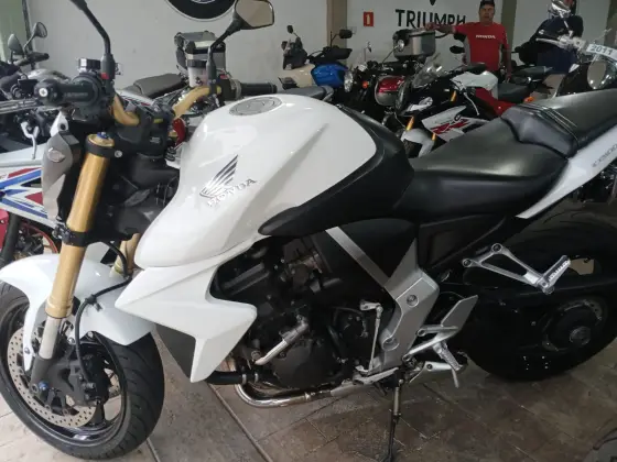 HONDA CB 1000R 
