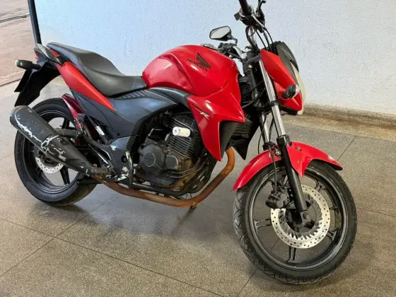 HONDA CB 300R 