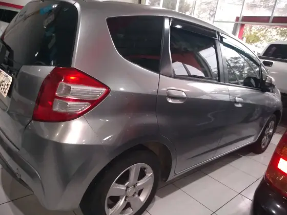 HONDA FIT 1.4 DX 16V FLEX 4P MANUAL HONDA FIT 1.4 DX 16V FLEX 4P MANUAL