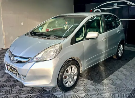 HONDA FIT 1.4 LX 16V FLEX 4P AUTOMÁTICO HONDA FIT 1.4 LX 16V FLEX 4P AUTOMÁTICO