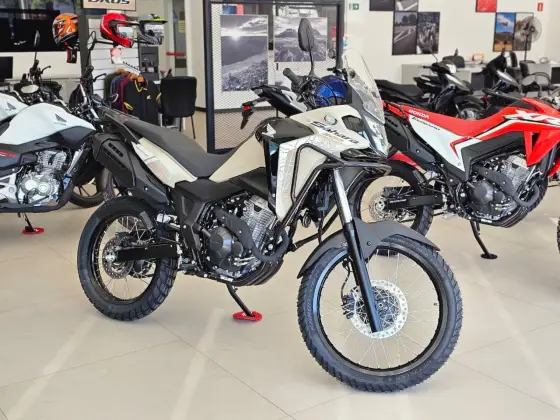 HONDA XRE 300 SAHARA ADVENTURE 