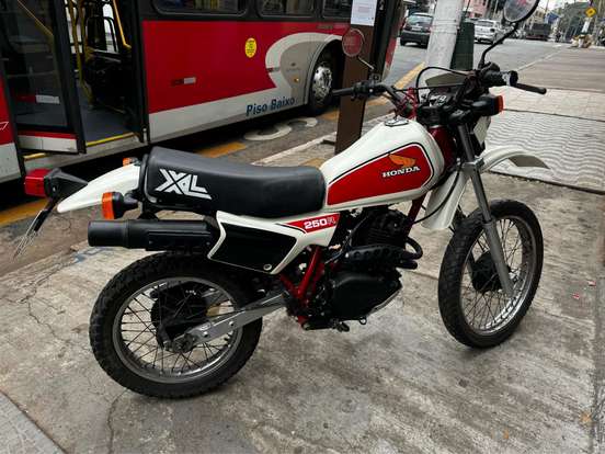 HONDA-XL 250R HONDA-XL 250R-1983