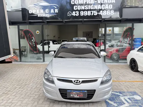 HYUNDAI I30 2.0 MPFI GLS 16V GASOLINA 4P AUTOMÁTICO HYUNDAI I30 2.0 MPFI GLS 16V GASOLINA 4P AUTOMÁTICO