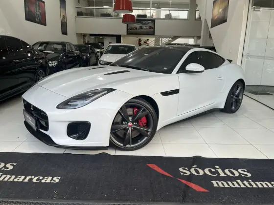 JAGUAR F-TYPE 2.0 P300 GASOLINA R-DYNAMIC COUPÉ AUTOMÁTICO
