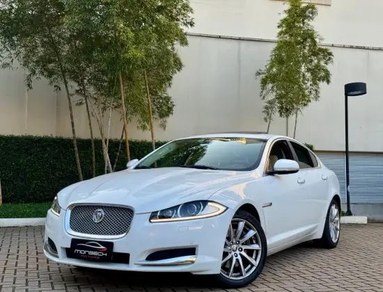 JAGUAR XF 2.0 PREMIUM LUXURY TURBOCHARGED GASOLINA 4P AUTOMÁTICO