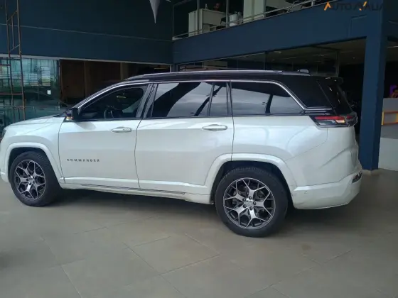 JEEP COMMANDER 1.3 T270 TURBO FLEX OVERLAND AT6