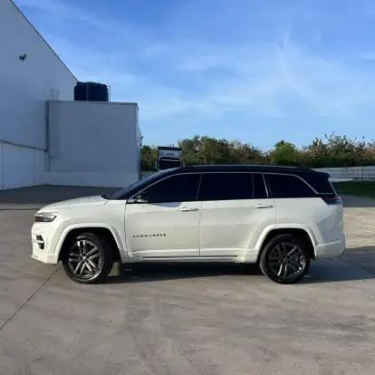 JEEP-COMMANDER-2024