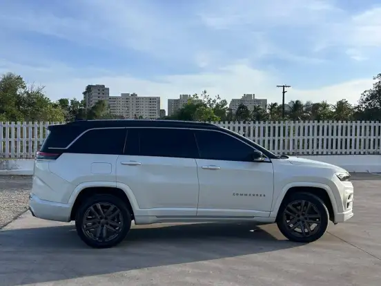 JEEP-COMMANDER-2.0 HURRICANE 4 TURBO GASOLINA OVERLAND AT9 JEEP-COMMANDER-2024
