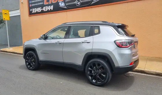 JEEP COMPASS 2.0 16V DIESEL LIMITED 4X4 AUTOMÁTICO JEEP COMPASS 2.0 16V DIESEL LIMITED 4X4 AUTOMÁTICO