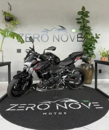 KAWASAKI Z400 