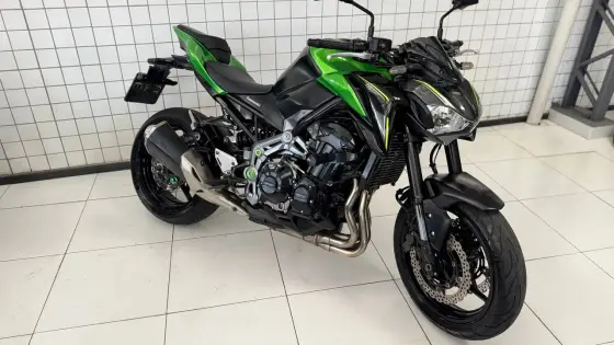 KAWASAKI Z900 