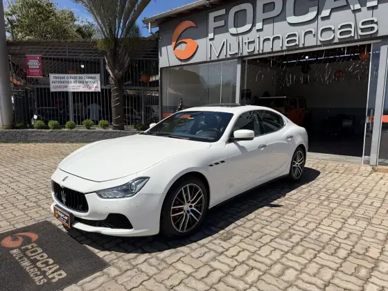 MASERATI GHIBLI 3.0 V6 TURBO GASOLINA AUTOMÁTICO