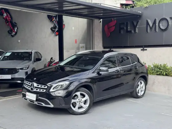 MERCEDES-BENZ GLA 200 1.6 CGI FLEX ADVANCE 7G-DCT MERCEDES-BENZ GLA 200 1.6 CGI FLEX ADVANCE 7G-DCT