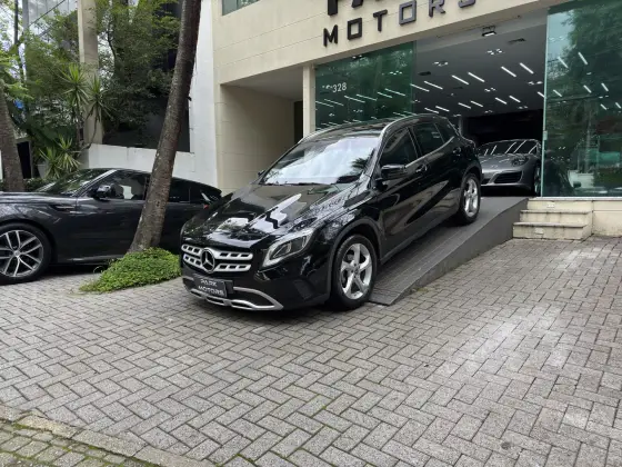 MERCEDES-BENZ GLA 200 1.6 CGI FLEX ADVANCE 7G-DCT