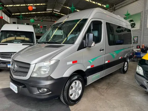 MERCEDES-BENZ SPRINTER 2.2 415 CDI VAN 16 LUGARES TETO ALTO 16V BI-TURBO DIESEL MANUAL