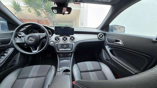 MERCEDES-BENZ-CLA 200-2016