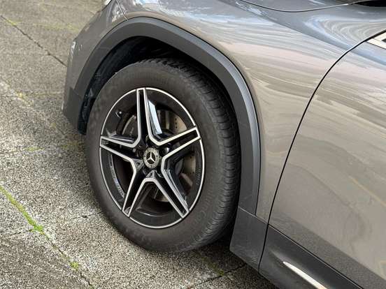 MERCEDES-BENZ-GLB 220-2.0 MHEV AMG LINE 4MATIC 8G-DCT MERCEDES-BENZ-GLB 220-2024