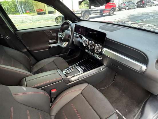 MERCEDES-BENZ-GLB 220-2.0 MHEV AMG LINE 4MATIC 8G-DCT MERCEDES-BENZ-GLB 220-2024