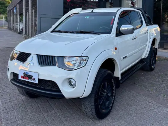 MITSUBISHI L200 2.5 GL 4X4 CD 8V TURBO DIESEL 4P MANUAL MITSUBISHI L200 2.5 GL 4X4 CD 8V TURBO DIESEL 4P MANUAL