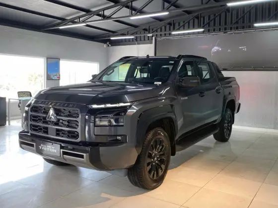 MITSUBISHI TRITON 2.4 BITURBO DIESEL CD KATANA 4X4 AUTOMÁTICO