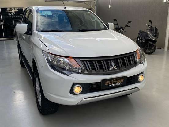MITSUBISHI-L200 TRITON-2.4 16V TURBO DIESEL GL CD 4X4 MANUAL MITSUBISHI-L200 TRITON-2021