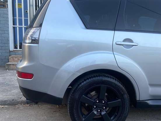 MITSUBISHI-OUTLANDER-3.0 4X4 V6 24V GASOLINA 4P AUTOMÁTICO MITSUBISHI-OUTLANDER-2008