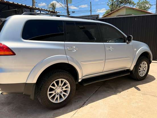 MITSUBISHI-PAJERO-2.5 HD 4X4 8V TURBO INTERCOOLER DIESEL 4P MANUAL MITSUBISHI-PAJERO-2009