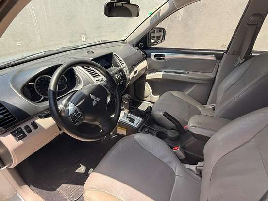 MITSUBISHI-PAJERO-2.5 HD 4X4 8V TURBO INTERCOOLER DIESEL 4P MANUAL MITSUBISHI-PAJERO-2009