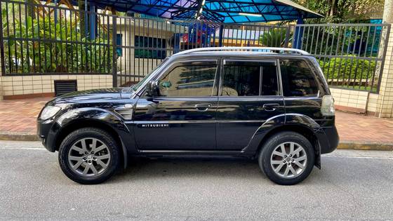 MITSUBISHI PAJERO TR4 2.0 4X2 16V 140CV FLEX 4P MANUAL