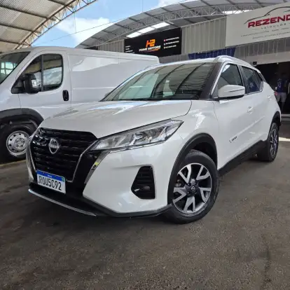 NISSAN-KICKS-2023