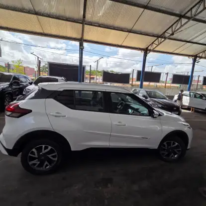 NISSAN-KICKS-2023