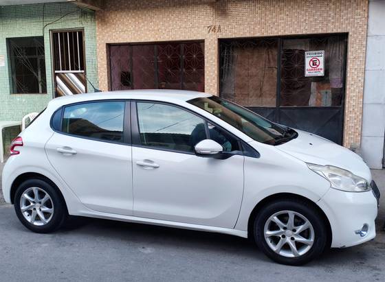 PEUGEOT 208 1.5 ACTIVE PACK 8V FLEX 4P MANUAL