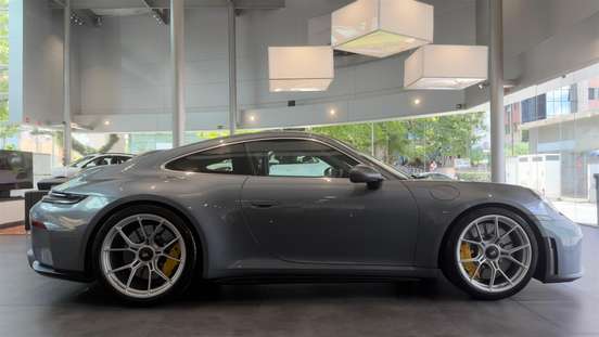 PORSCHE-911-2025