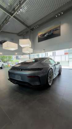 PORSCHE-911-2025