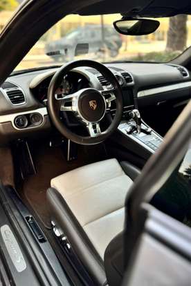 PORSCHE-CAYMAN-2013