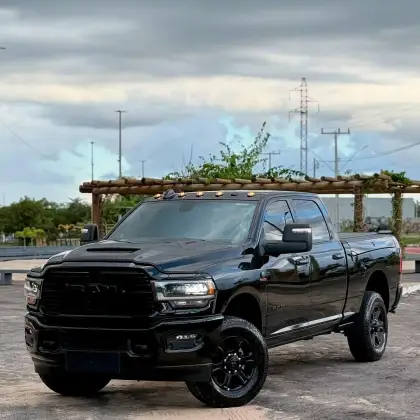 RAM 2500 6.7 I6 TURBO DIESEL LARAMIE NIGHT EDITION CD 4X4 AUTOMÁTICO