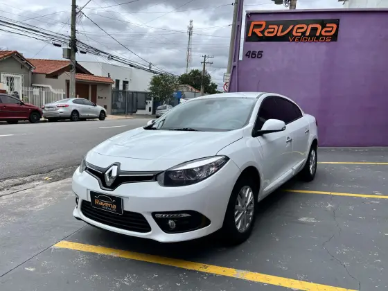 RENAULT FLUENCE 2.0 DYNAMIQUE PLUS 16V FLEX 4P AUTOMÁTICO
