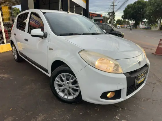 RENAULT SANDERO 1.0 EXPRESSION 16V FLEX 4P MANUAL