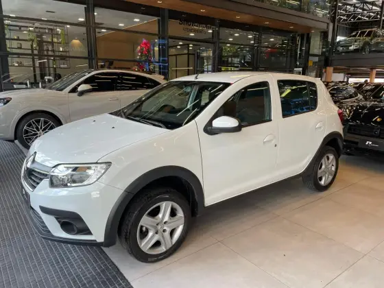 RENAULT SANDERO 1.6 16V SCE FLEX ZEN X-TRONIC RENAULT SANDERO 1.6 16V SCE FLEX ZEN X-TRONIC