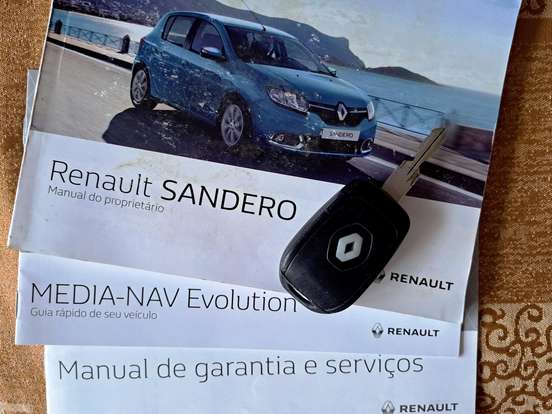 RENAULT-SANDERO-1.0 EXPRESSION 16V FLEX 4P MANUAL RENAULT-SANDERO-2016