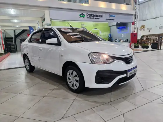 TOYOTA ETIOS 1.5 XS 16V FLEX 4P AUTOMÁTICO