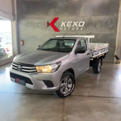 TOYOTA HILUX 2.8 D-4D TURBO DIESEL CHASSI 4X4 MANUAL