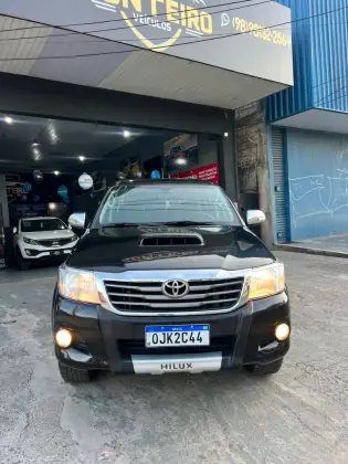TOYOTA HILUX 3.0 SR 4X4 CD 16V TURBO INTERCOOLER DIESEL 4P AUTOMÁTICO