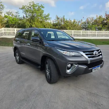 TOYOTA-HILUX SW4-2018
