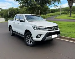 TOYOTA HILUX 2.8 SRX 4X4 CD 16V DIESEL 4P AUTOMÁTICO TOYOTA HILUX 2.8 SRX 4X4 CD 16V DIESEL 4P AUTOMÁTICO